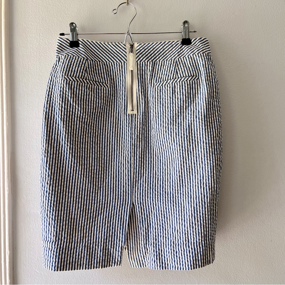 J. Crew• seersucker pencil skirt•Sz 2